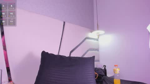 Snapshot of kendall_evanss_ chatting on 05.11.26 kendall_evanss_ online show from 05.11.26