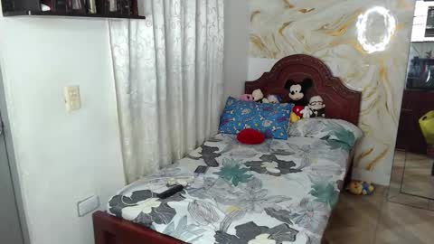 kendall  online show from 11.25.25