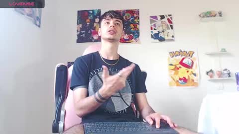 Snapshot of kendall_ros chatting on 01.07.25 kendall ross online show from 01.07.25