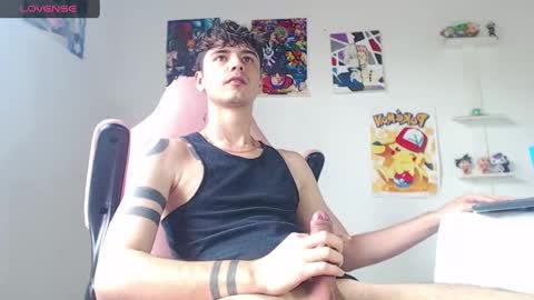 Snapshot of kendall_ros chatting on 01.27.25 kendall ross online show from 01.27.25