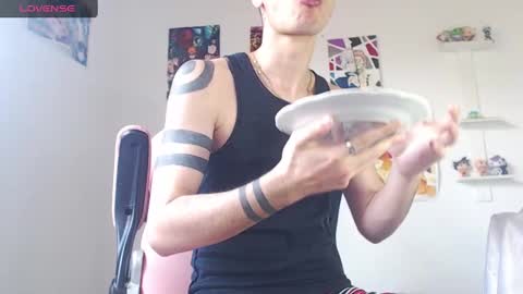 Snapshot of kendall_ros chatting on 02.02.25 kendall ross online show from 02.02.25