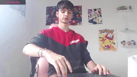 Snapshot of kendall_ros chatting on 02.08.25 kendall ross online show from 02.08.25