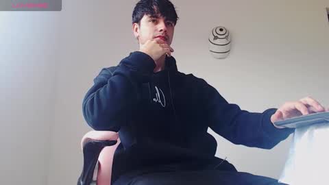 Snapshot of kendall_ros chatting on 02.06.26 kendall ross online show from 02.06.26