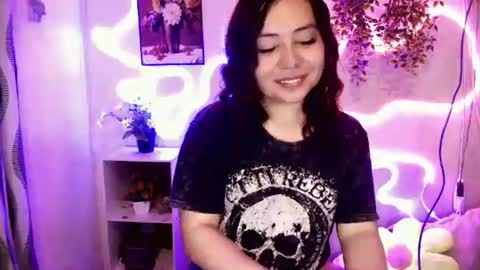 Snapshot of kendall_snow chatting on 07.04.26 kendall_snow online show from 07.04.26