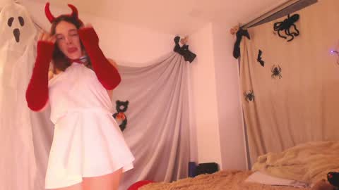 kendall online show from 10.17.25