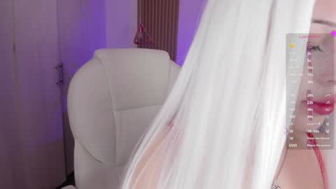 Kendall  online show from 10.06.25