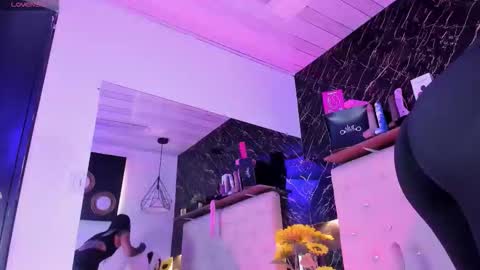 Kendall online show from 03.25.26