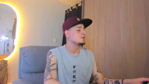 Snapshot of kendel_dimitri chatting on 01.30.25 kendel_dimitri online show from 01.30.25