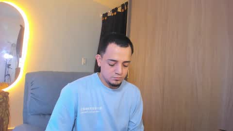Snapshot of kendel_dimitri chatting on 02.08.25 kendel_dimitri online show from 02.08.25