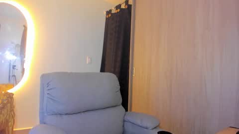 Snapshot of kendel_dimitri chatting on 02.17.25 kendel_dimitri online show from 02.17.25