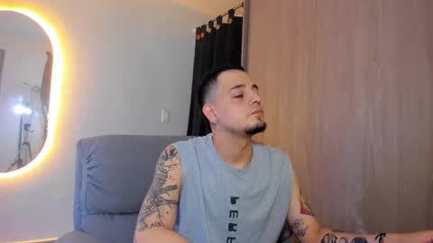 Snapshot of kendel_dimitri chatting on 02.24.25 kendel_dimitri online show from 02.24.25