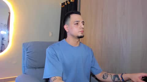 Snapshot of kendel_dimitri chatting on 02.27.25 kendel_dimitri online show from 02.27.25