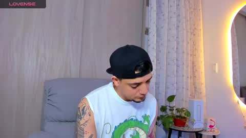 Snapshot of kendel_dimitri chatting on 09.23.25 kendel_dimitri online show from 09.23.25