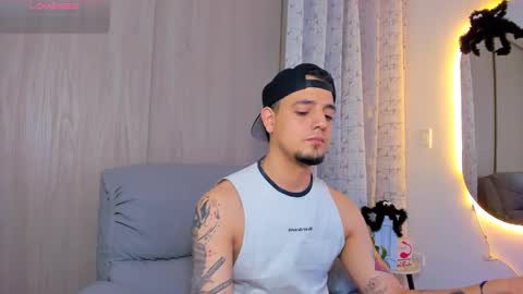 Snapshot of kendel_dimitri chatting on 10.19.25 kendel_dimitri online show from 10.19.25