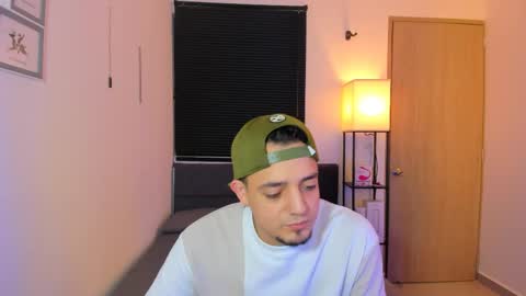 Snapshot of kendel_dimitri chatting on 04.21.26 kendel_dimitri online show from 04.21.26