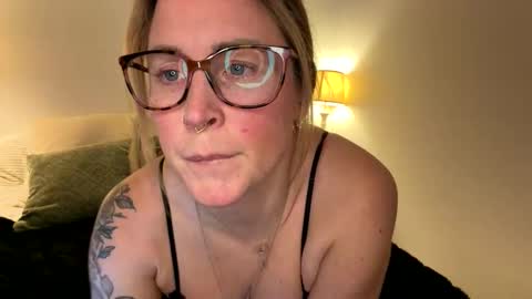 Snapshot of kendra34dd chatting on 03.08.26 kendra34dd online show from 03.08.26