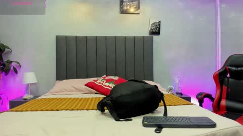 Kendra London online show from 01.09.26