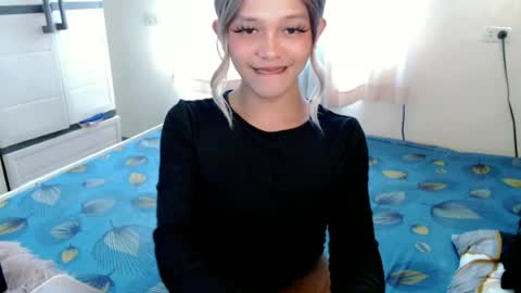 Snapshot of kendra_lunaxx chatting on 06.19.26 kendra_lunaxx online show from 06.19.26