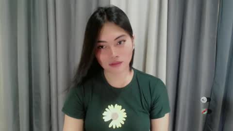 K E N D R A online show from 02.19.25