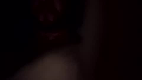 Snapshot of kendralamar77 chatting on 10.06.25 T online show from 10.06.25