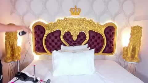 Kendral  online show from 10.22.25