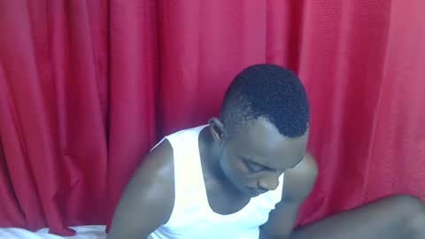 Kenia online show from 11.25.25