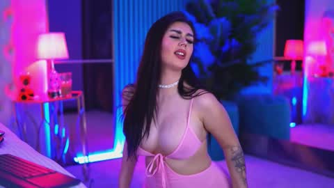 Kendra online show from 12.20.25