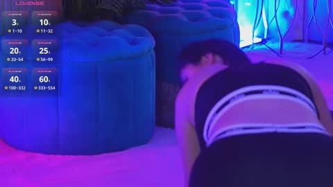 Snapshot of kenndramoon chatting on 02.18.26 Kendra online show from 02.18.26