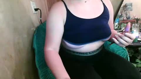 Kennedy Nova  online show from 09.10.25