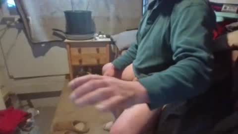 Snapshot of kenneth69h chatting on 01.15.25 kenneth69h online show from 01.15.25