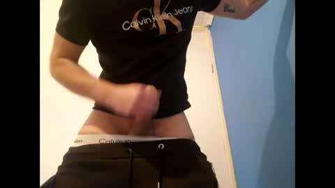 Snapshot of kennyfuckingg chatting on 01.07.25 kennyfuckingg online show from 01.07.25