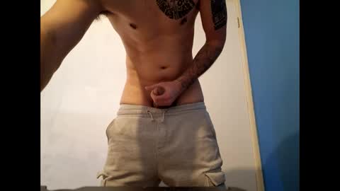 Snapshot of kennyfuckingg chatting on 01.09.25 kennyfuckingg online show from 01.09.25