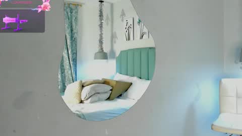 Snapshot of kentha_mitchells chatting on 02.08.25 kentha_mitchells online show from 02.08.25