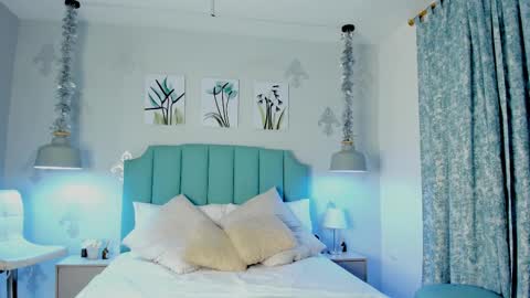 Snapshot of kentha_mitchells chatting on 02.20.25 kentha_mitchells online show from 02.20.25