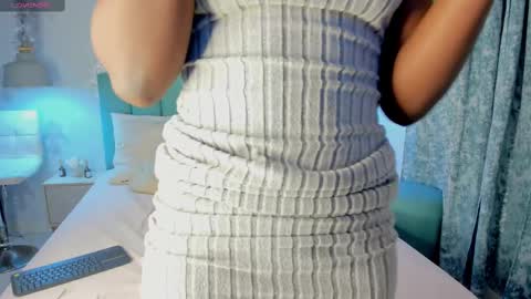 Snapshot of kentha_mitchells chatting on 03.10.25 kentha_mitchells online show from 03.10.25