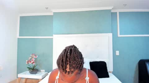 Snapshot of kentha_mitchells chatting on 09.23.25 kentha_mitchells online show from 09.23.25