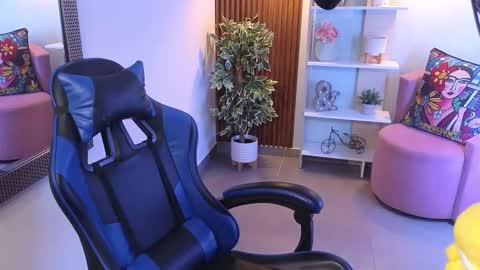 Kenya Buhle online show from 01.05.26