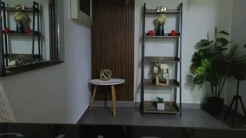 Snapshot of kenya_buhle chatting on 04.25.26 Kenya Buhle online show from 04.25.26