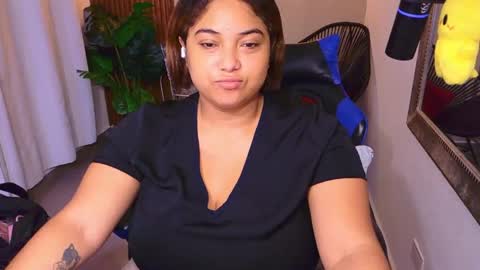 Snapshot of kenya_buhle chatting on 05.30.26 Kenya Buhle online show from 05.30.26