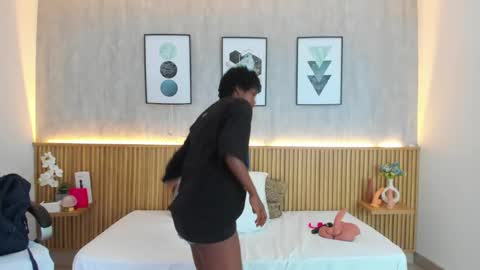 kenya  online show from 02.25.26