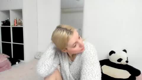 Kenzie online show from 03.08.26