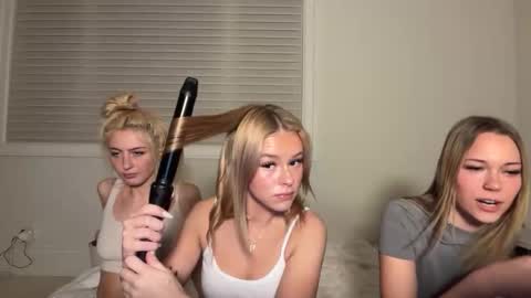 kenziesmithh online show from 11.26.25