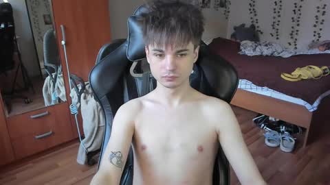 Snapshot of keorinav chatting on 03.27.26 Looking for a moderator I PVT IS OPEN online show from 03.27.26
