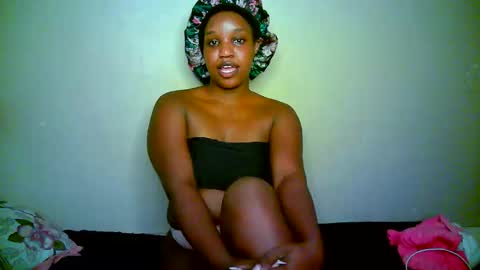 kering_lovly online show from 09.20.25