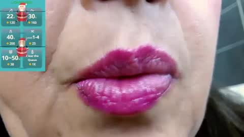 Snapshot of kerly_doll chatting on 12.14.24 K E R L Y online show from 12.14.24