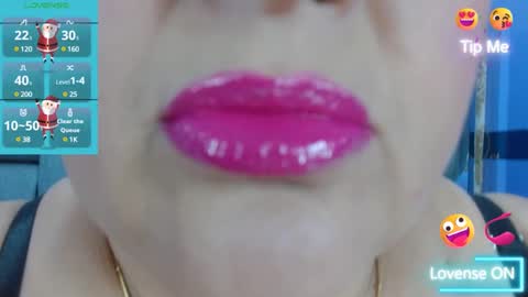 Snapshot of kerly_doll chatting on 12.16.24 K E R L Y online show from 12.16.24