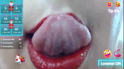 Snapshot of kerly_doll chatting on 12.29.24 K E R L Y online show from 12.29.24