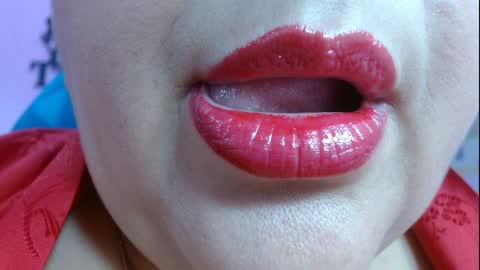 Snapshot of kerly_doll chatting on 01.13.25 K E R L Y online show from 01.13.25