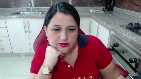 Snapshot of kerly_doll chatting on 01.15.25 K E R L Y online show from 01.15.25