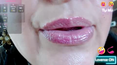 Snapshot of kerly_doll chatting on 01.21.25 K E R L Y online show from 01.21.25